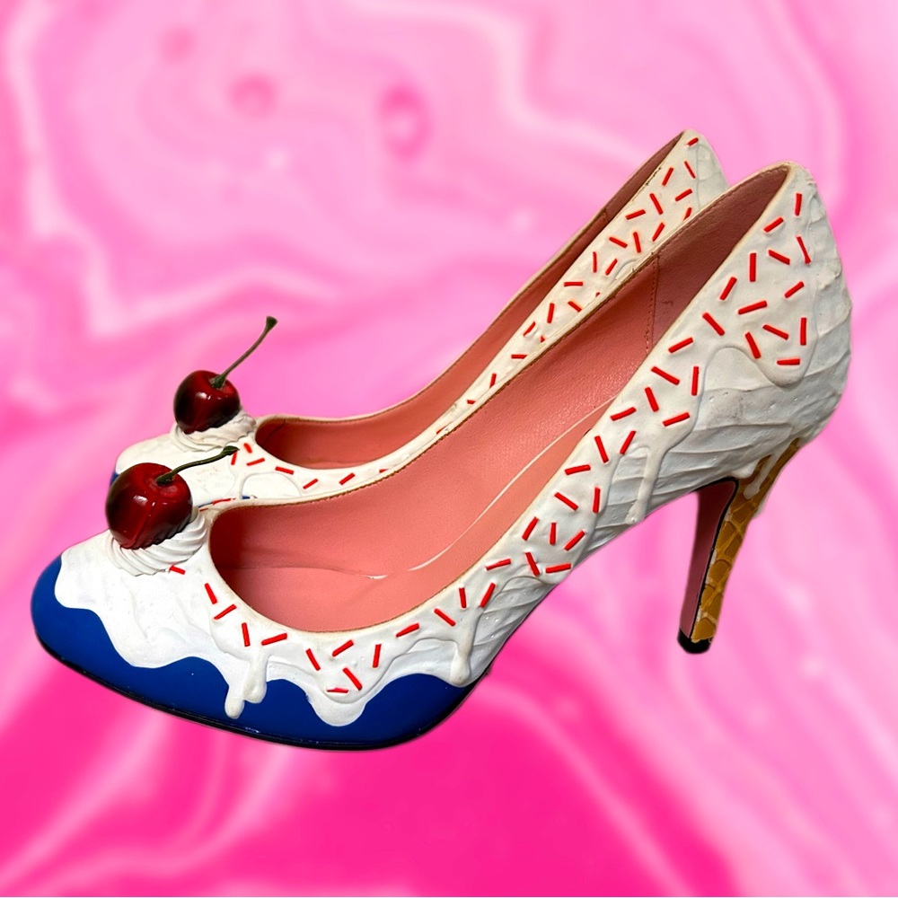 Shoe Bakery Size 9 ice cream heels